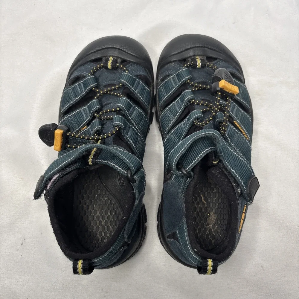 Keen Newport H2 Youth Kids 13 Closed Toe Sandals Teal Black Water Shoes Hiking